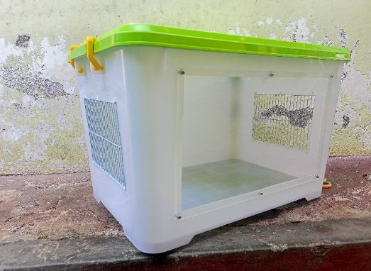 Menyiapkan Kandang Boks Pertama Kali (Panduan Untuk Pemilik Baru)